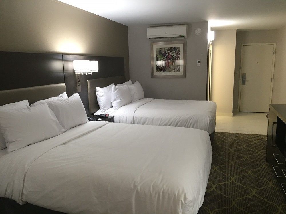 Western & Conference Center Hotel Clemson